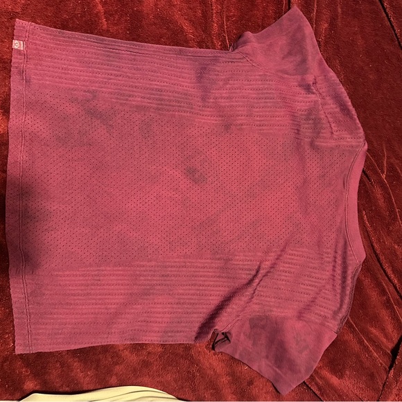 Train to be short sleeve *wash 🩷 - Picture 3 of 4